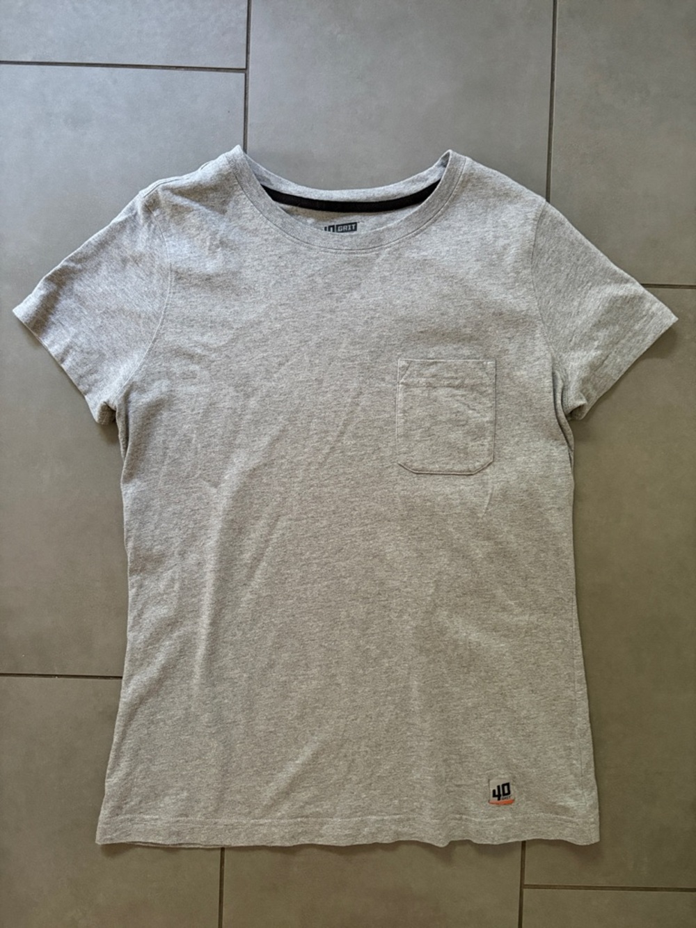 Duluth Trading Co Light Gray Short Sleeve Pocket Tee